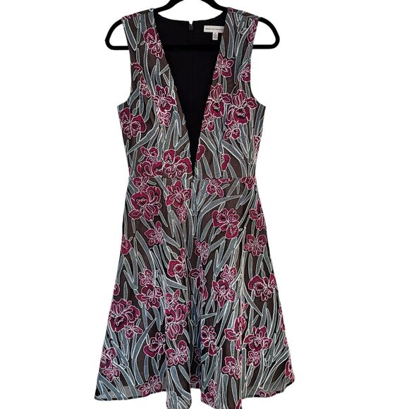 DRESS THE POPULATION Macie Floral Embroidery Fit & Flare Dress Medium $298 - Picture 3 of 10
